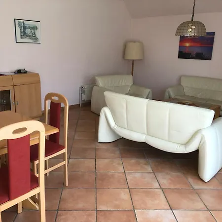 To Hus, Whg 2 Lägenhet Kellenhusen